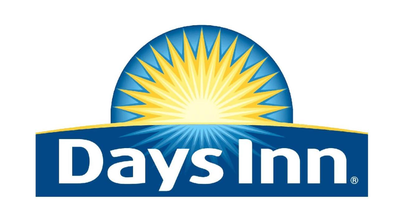 Days Inn By Wyndham Brooklyn Eastern Parkway Нью-Йорк Екстер'єр фото